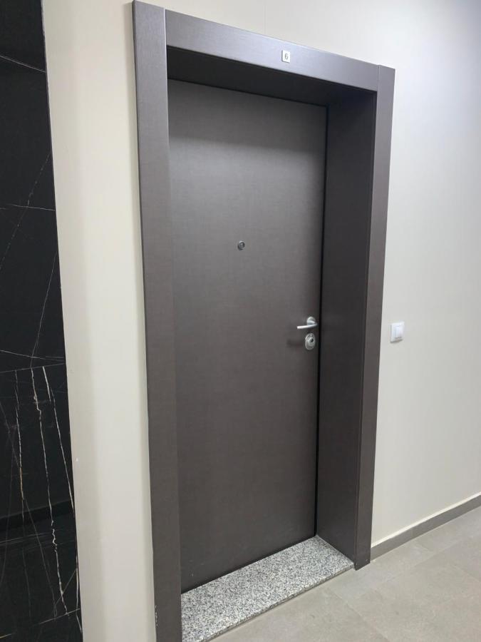 Pink Modern Apartment 斯科普里 外观 照片